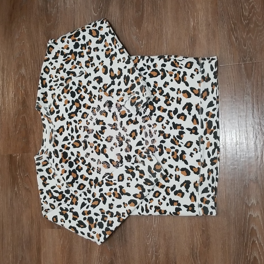 (XS) Brunette The Label Leopard Print Oversized Crew Neck Sweater Graphic Logo